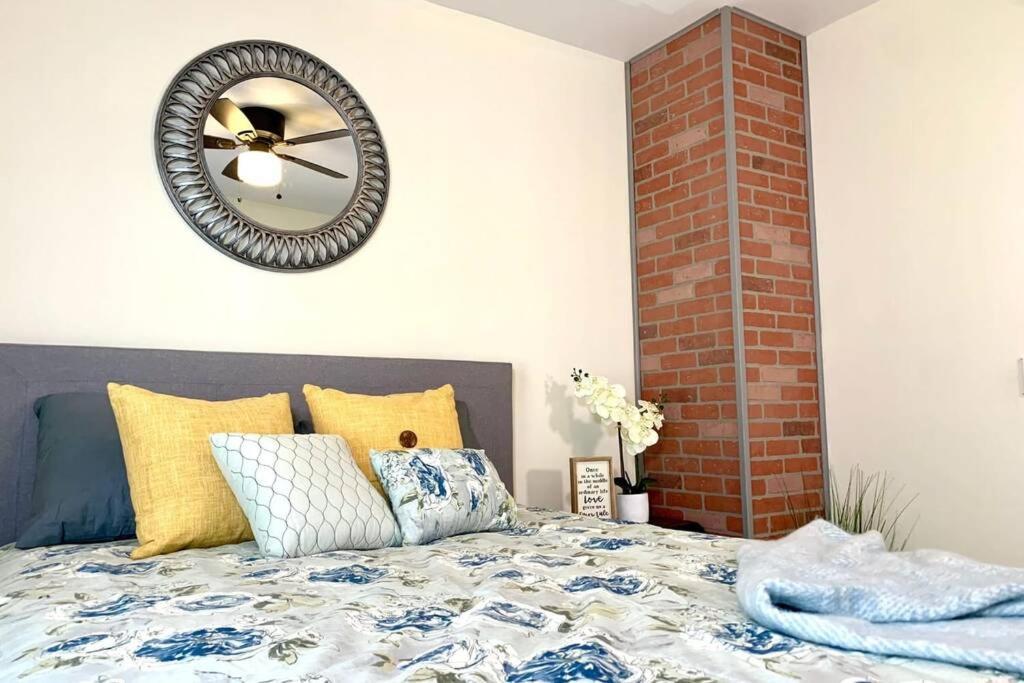 6br Retreat-great For Reunions And Getaways Minutes From Holiday home